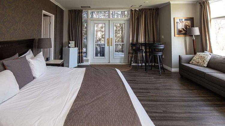 Elm Hurst Inn & Spa Room