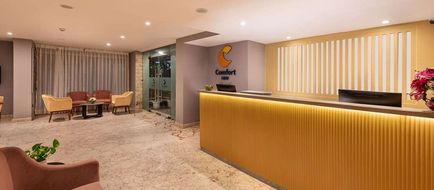 Comfort Inn Grand Lobby