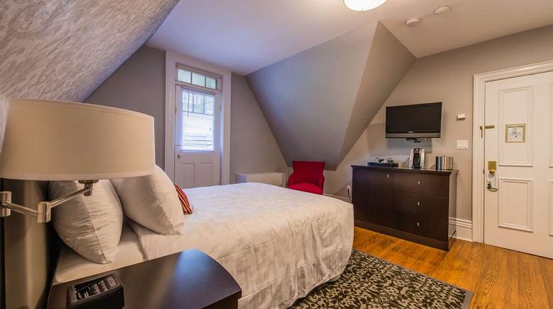 <b>Idlewyld Inn & Spa Room</b>. Images powered by <a href="https://iceportal.shijigroup.com/" title="IcePortal" target="_blank">IcePortal</a>.