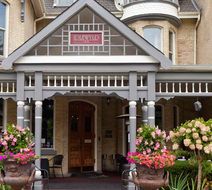 Idlewyld Inn & Spa Exterior
