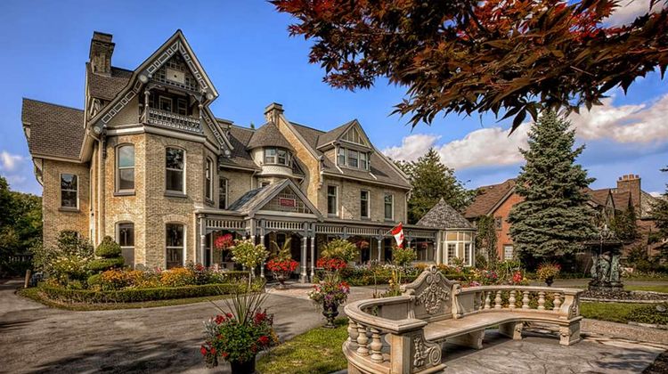 Idlewyld Inn & Spa Exterior