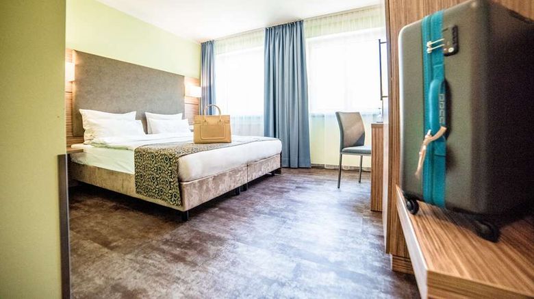 <b>Hotel Central Regensburg CityCentre Room</b>. Images powered by <a href="https://iceportal.shijigroup.com/" title="IcePortal" target="_blank">IcePortal</a>.