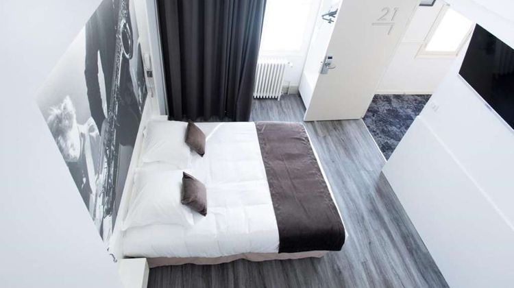 Hotel Francois 1er Room