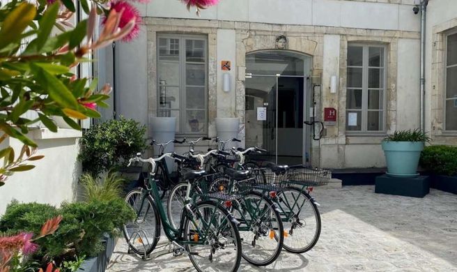 Hotel Francois 1er Exterior