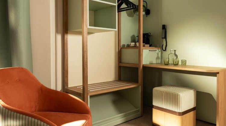 Hotel Olympia Room