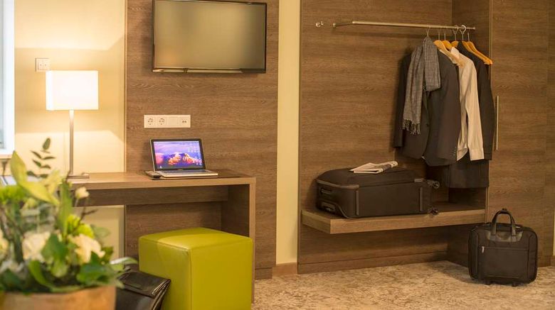 <b>Hotel Jakob Regensburg BW Signature Room</b>. Images powered by <a href="https://iceportal.shijigroup.com/" title="IcePortal" target="_blank">IcePortal</a>.