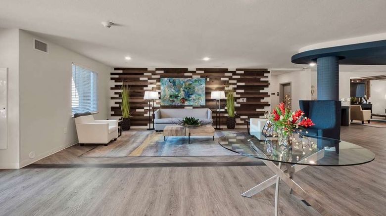 <b>WaterWalk Charlotte-Arrowood Lobby</b>. Images powered by <a href="https://iceportal.shijigroup.com/" title="IcePortal" target="_blank">IcePortal</a>.