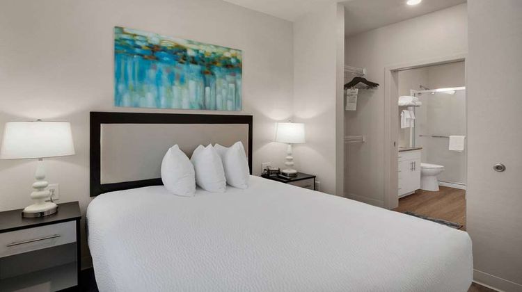 WaterWalk Raleigh Research Triangle Room