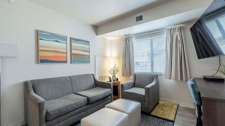 WaterWalk Extended Stay Wichita Room