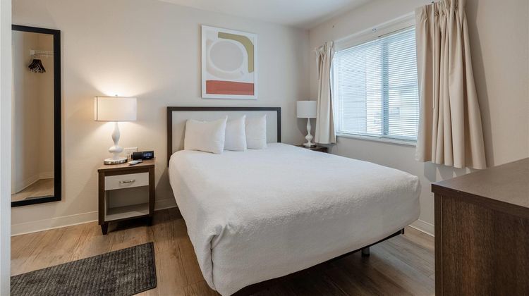 WaterWalk Extended Stay Wichita Room