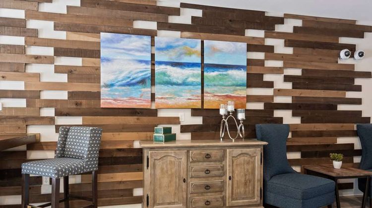 WaterWalk Extended Stay Kansas City Lobby