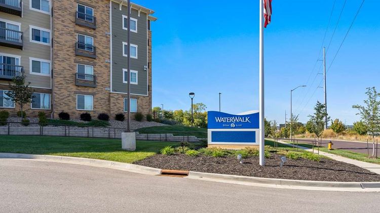 WaterWalk Extended Stay Kansas City Exterior