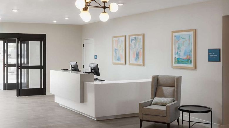 <b>WaterWalk Jacksonville-Deerwood Park Lobby</b>. Images powered by <a href="https://iceportal.shijigroup.com/" title="IcePortal" target="_blank">IcePortal</a>.