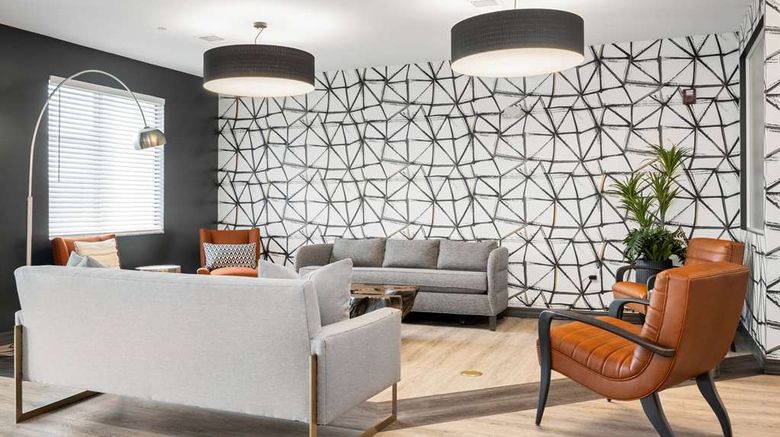 <b>WaterWalk Minneapolis-Plymouth Lobby</b>. Images powered by <a href="https://iceportal.shijigroup.com/" title="IcePortal" target="_blank">IcePortal</a>.