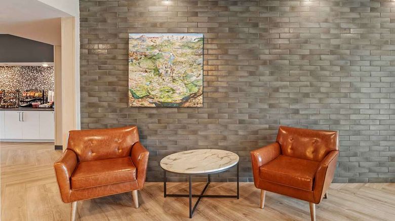 <b>Extended Stay America Premier Asheville Lobby</b>. Images powered by <a href="https://iceportal.shijigroup.com/" title="IcePortal" target="_blank">IcePortal</a>.