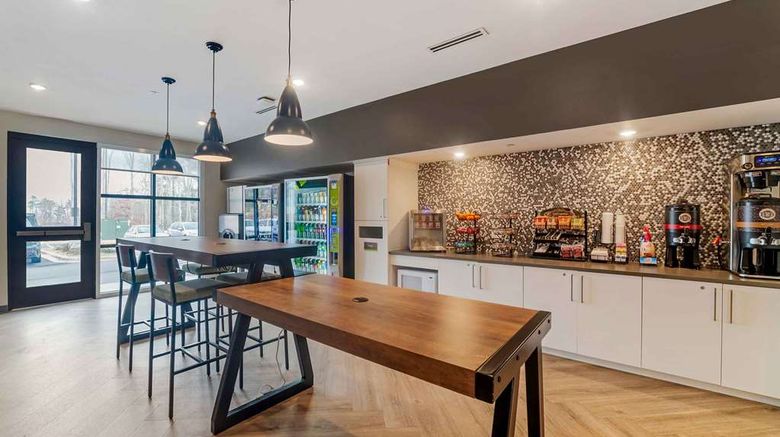 <b>Extended Stay America Premier Asheville Restaurant</b>. Images powered by <a href="https://iceportal.shijigroup.com/" title="IcePortal" target="_blank">IcePortal</a>.