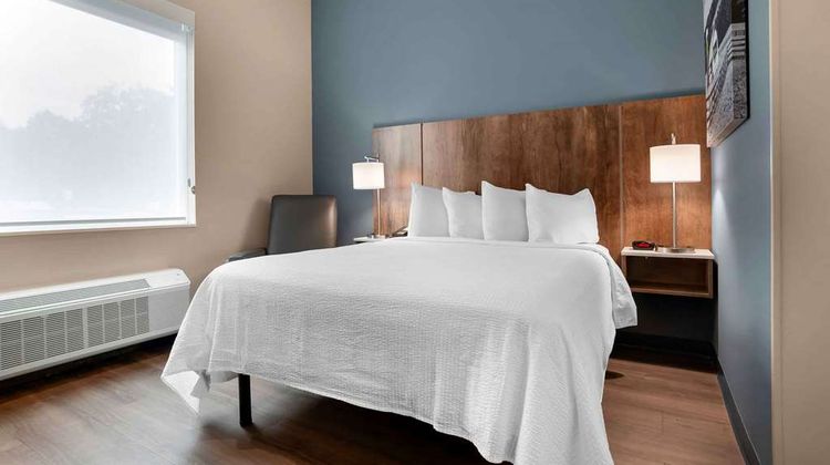 Extended Stay America Premier Corry Room