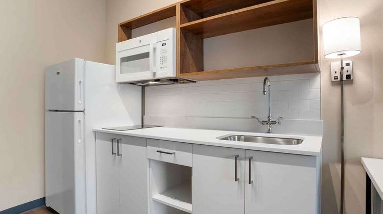 Extended Stay America Premier Corry Room