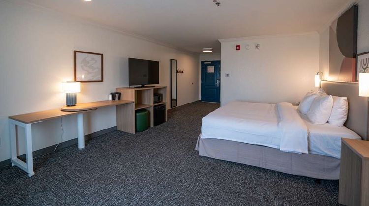 Spark by Hilton Brandon Room