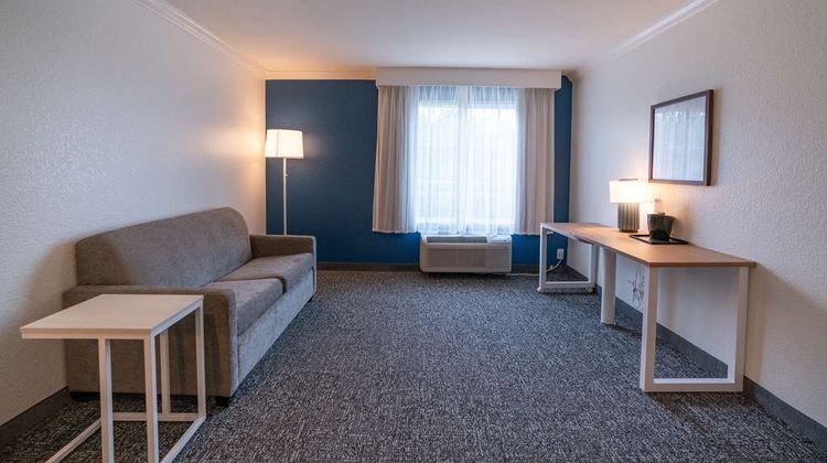 Spark by Hilton Brandon Room