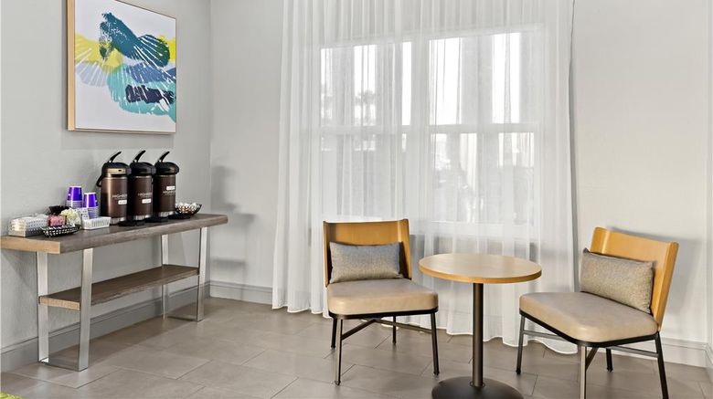 <b>Spark by Hilton Panama City Beach Lobby</b>. Images powered by <a href="https://iceportal.shijigroup.com/" title="IcePortal" target="_blank">IcePortal</a>.