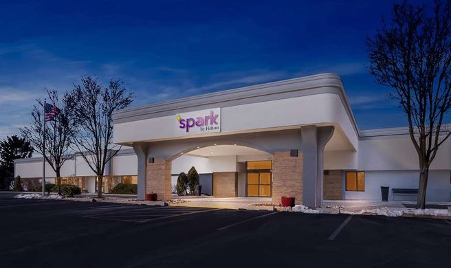 Spark by Hilton Bensalem Philadelphia Exterior