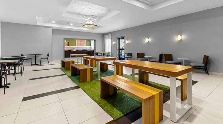 Spark by Hilton Bensalem Philadelphia Restaurant