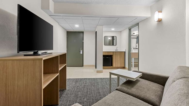 <b>Spark by Hilton Bensalem Philadelphia Room</b>. Images powered by <a href="https://iceportal.shijigroup.com/" title="IcePortal" target="_blank">IcePortal</a>.