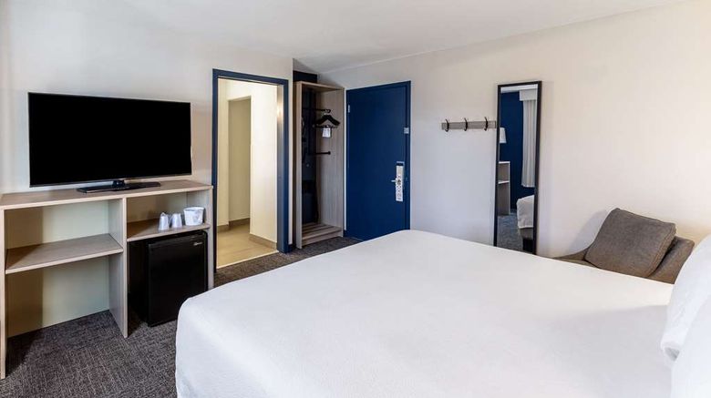 <b>Spark by Hilton Glendale Phoenix North Room</b>. Images powered by <a href="https://iceportal.shijigroup.com/" title="IcePortal" target="_blank">IcePortal</a>.