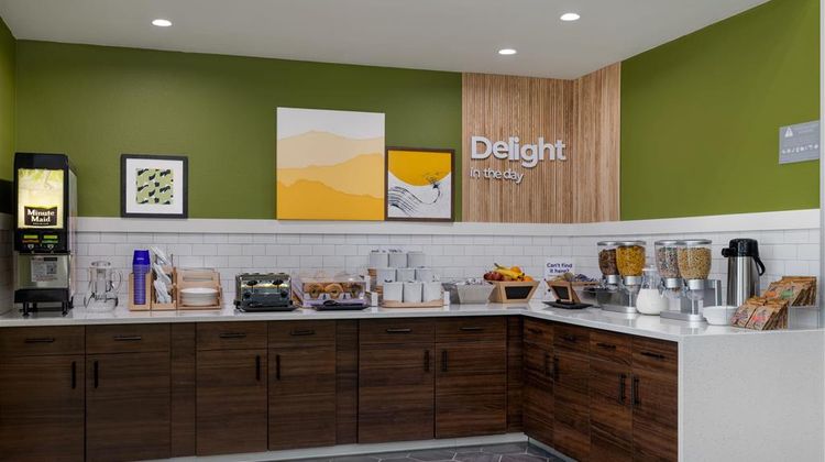 Spark by Hilton Artesia Restaurant