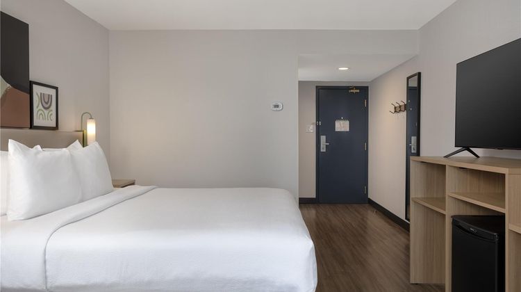 Spark by Hilton Toronto Mississauga Room