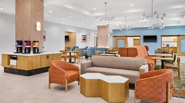 <b>Hampton Inn Hilton Midland West Lobby</b>. Images powered by <a href="https://iceportal.shijigroup.com/" title="IcePortal" target="_blank">IcePortal</a>.