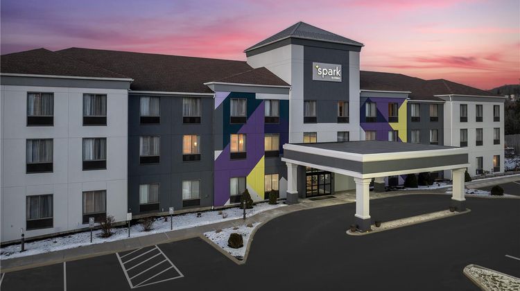 Spark by Hilton Vestal Binghamton Exterior