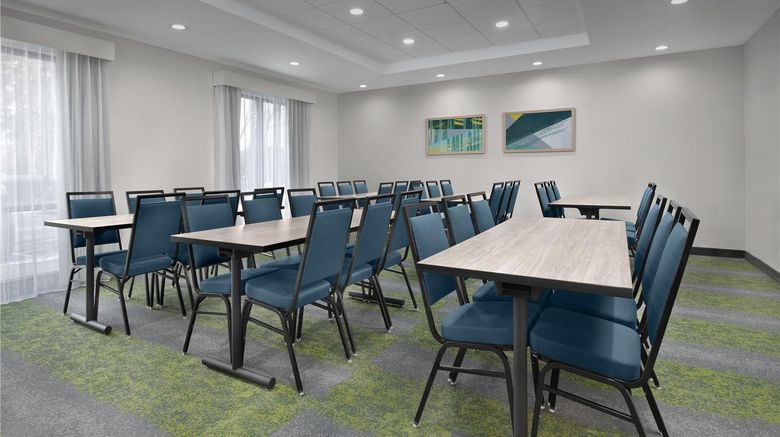 <b>Spark by Hilton Vestal Binghamton Meeting</b>. Images powered by <a href="https://iceportal.shijigroup.com/" title="IcePortal" target="_blank">IcePortal</a>.