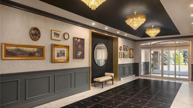 <b>Hotel Vallea Bromont Lobby</b>. Images powered by <a href="https://iceportal.shijigroup.com/" title="IcePortal" target="_blank">IcePortal</a>.