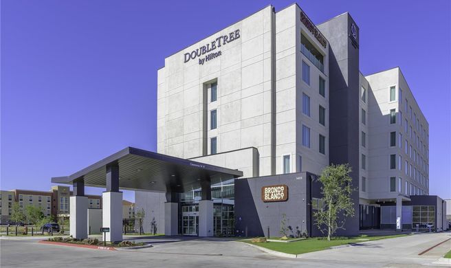 Doubletree Midland West Loop I-250 Exterior