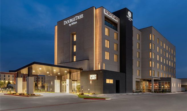 Doubletree Midland West Loop I-250 Exterior