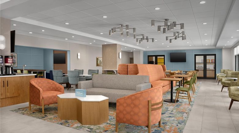 <b>Hampton Inn by Hilton East Peoria Lobby</b>. Images powered by <a href="https://iceportal.shijigroup.com/" title="IcePortal" target="_blank">IcePortal</a>.
