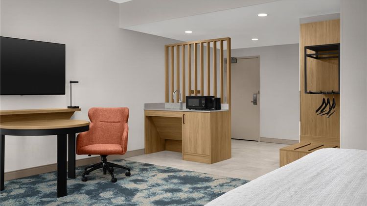 Hampton Inn by Hilton East Peoria Room