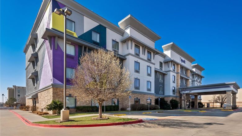 Spark by Hilton Amarillo Western Plaza Exterior. Images powered by <a href="https://iceportal.shijigroup.com" target="_blank" rel="noopener">Ice Portal</a>.
