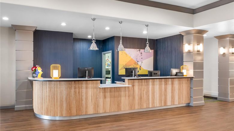 <b>Spark by Hilton Amarillo Western Plaza Lobby</b>. Images powered by <a href="https://iceportal.shijigroup.com/" title="IcePortal" target="_blank">IcePortal</a>.