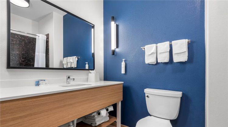 Spark by Hilton Amarillo Western Plaza Room