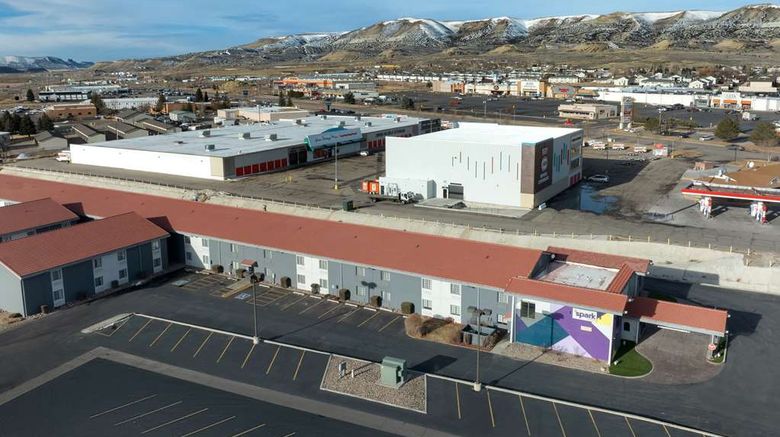 <b>Spark by Hilton Rock Springs Exterior</b>. Images powered by <a href="https://iceportal.shijigroup.com/" title="IcePortal" target="_blank">IcePortal</a>.