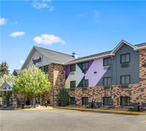 Spark by Hilton Eden Prairie Exterior