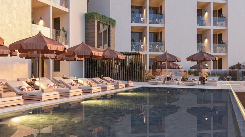 <b>Holiday Inn Algarve Pool</b>. Images powered by <a href="https://iceportal.shijigroup.com/" title="IcePortal" target="_blank">IcePortal</a>.