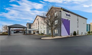 Spark by Hilton Merrillville