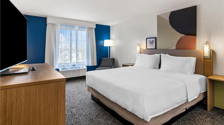 Spark by Hilton Merrillville Room