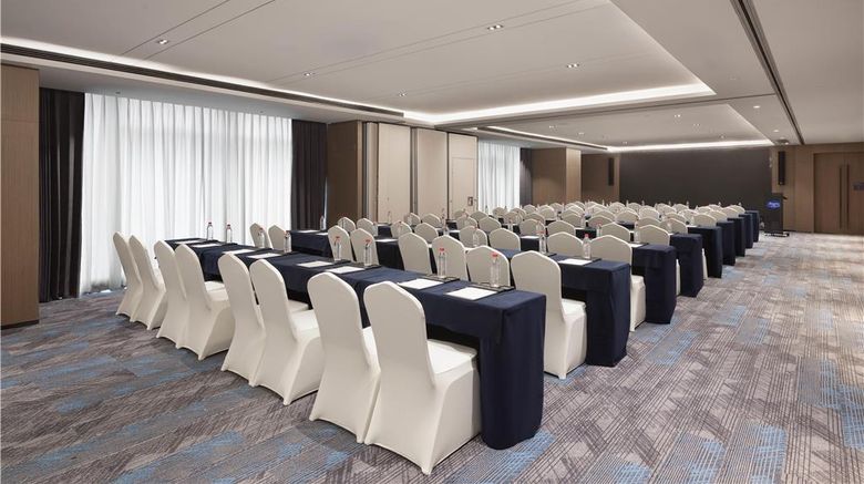 <b>Hampton Honggutan Qiushui Square Meeting</b>. Images powered by <a href="https://iceportal.shijigroup.com/" title="IcePortal" target="_blank">IcePortal</a>.