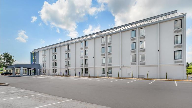 <b>Spark by Hilton Knoxville North I-75 Exterior</b>. Images powered by <a href="https://iceportal.shijigroup.com/" title="IcePortal" target="_blank">IcePortal</a>.