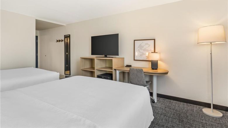 <b>Spark by Hilton Knoxville North I-75 Room</b>. Images powered by <a href="https://iceportal.shijigroup.com/" title="IcePortal" target="_blank">IcePortal</a>.